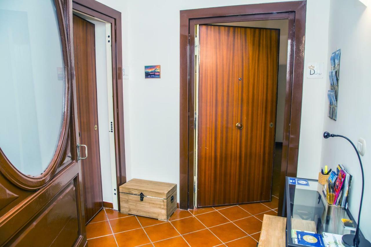 Domus Donnaregina Apartments ナポリ エクステリア 写真