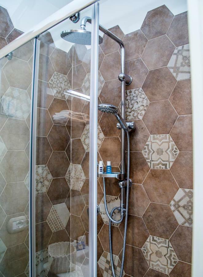 Domus Donnaregina Apartments ナポリ エクステリア 写真
