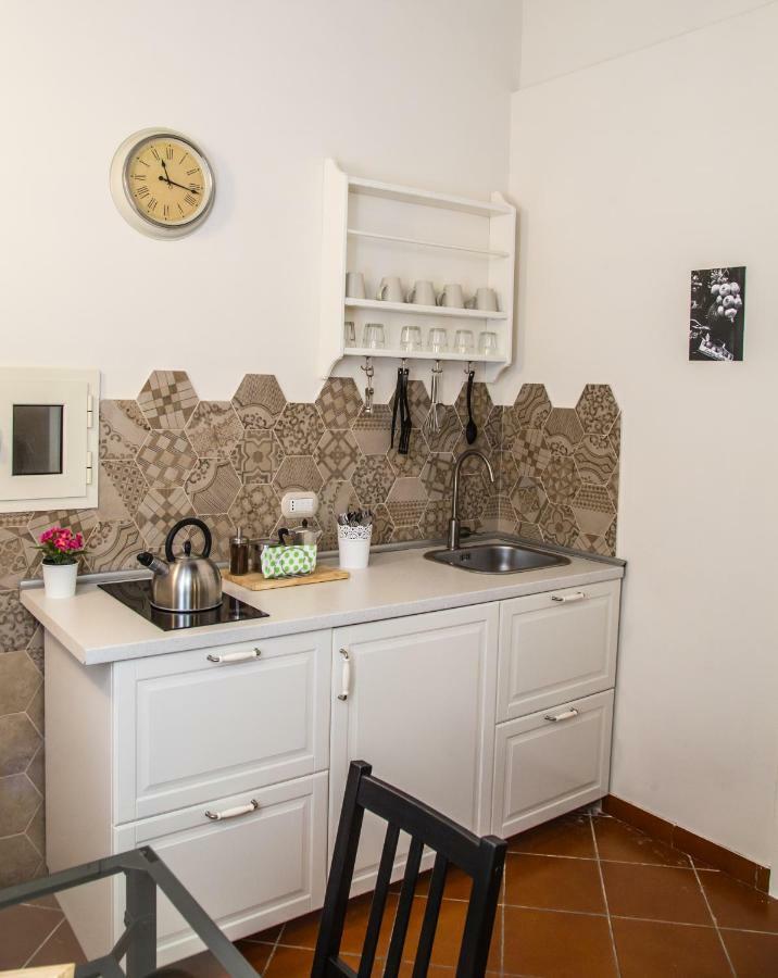Domus Donnaregina Apartments ナポリ エクステリア 写真