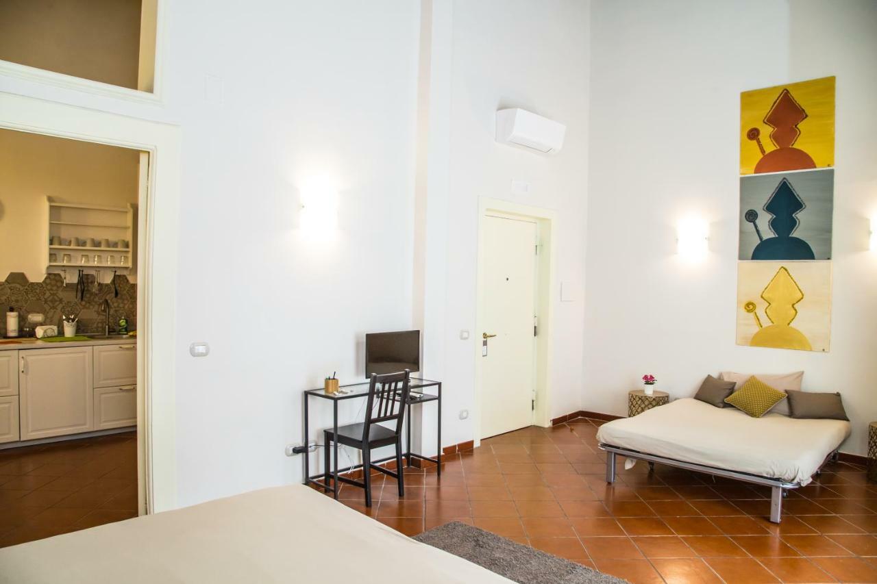 Domus Donnaregina Apartments ナポリ エクステリア 写真